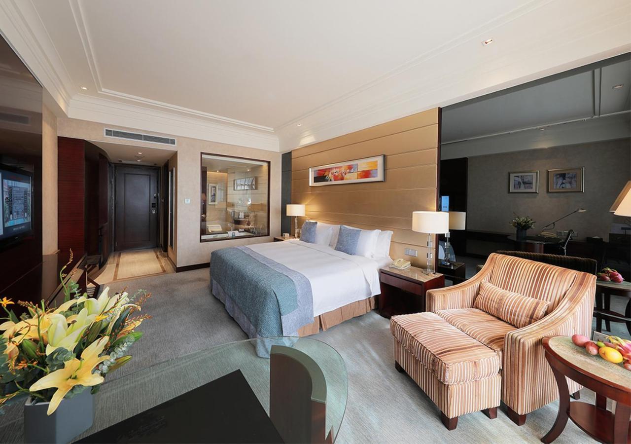 Howard Johnson Riverfront Plaza Fuzhou Фучжоу Екстер'єр фото