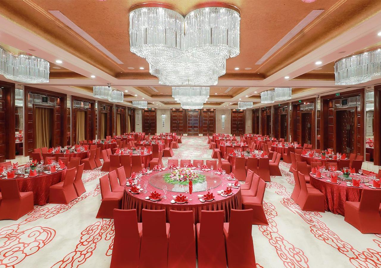 Howard Johnson Riverfront Plaza Fuzhou Фучжоу Екстер'єр фото