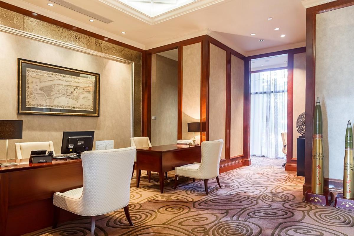 Howard Johnson Riverfront Plaza Fuzhou Фучжоу Екстер'єр фото